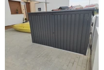 Úložný prostor pro 3 x 240 l odpadkové nádoby Hamilton StoreBoss antracit