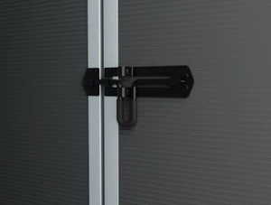 Hasp s místem pro visací zámek    pro ochranu a za